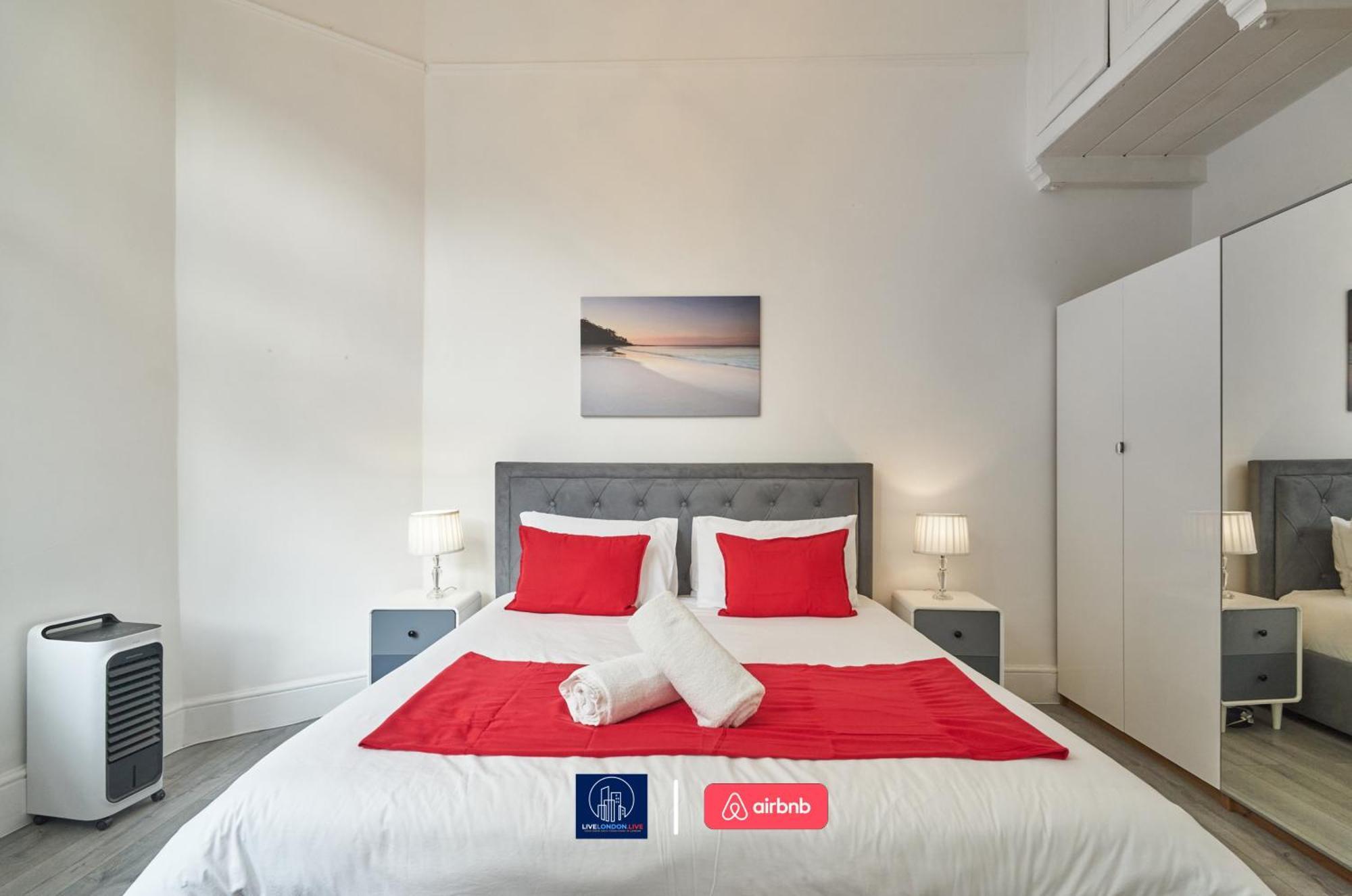 Last-Minute Specials L Sleeps Up To 4 Guests L One-Bedroom Apartment With King Bed And High Ceilings Near Camden By Live London Short Lets & Serviced Accommodation Extérieur photo