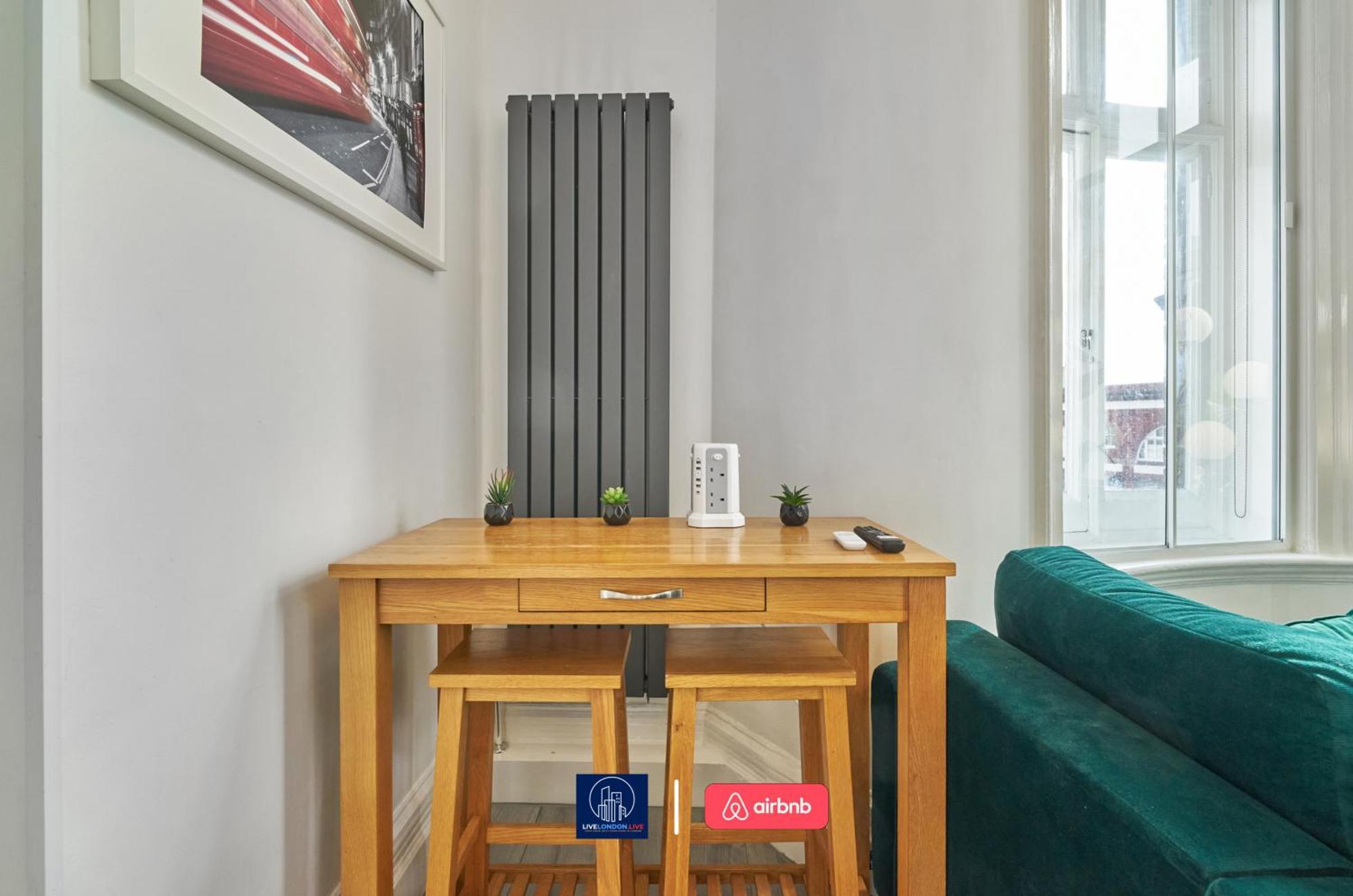 Last-Minute Specials L Sleeps Up To 4 Guests L One-Bedroom Apartment With King Bed And High Ceilings Near Camden By Live London Short Lets & Serviced Accommodation Extérieur photo