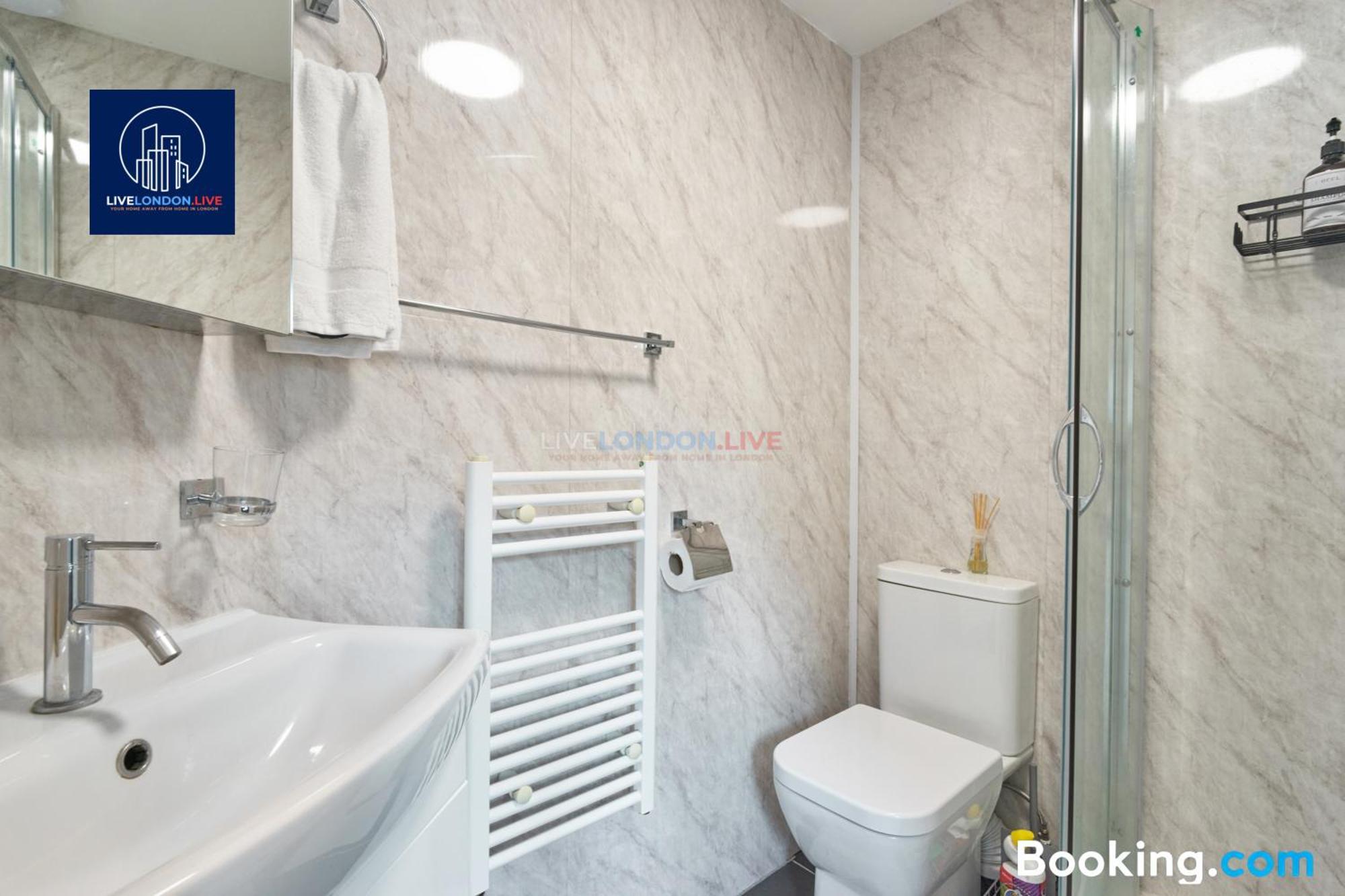 Last-Minute Specials L Sleeps Up To 4 Guests L One-Bedroom Apartment With King Bed And High Ceilings Near Camden By Live London Short Lets & Serviced Accommodation Extérieur photo